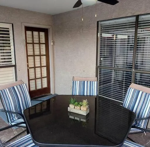 Your Perfect Find With Heated Pool Holiday home *